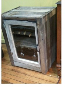 RUSTIC wine cabinet with door shut