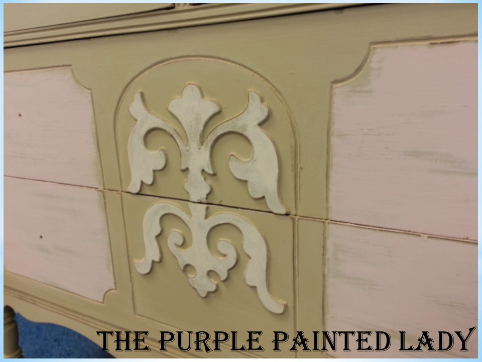 Versailles Antoinette dresser The Purple Painted Lady close up