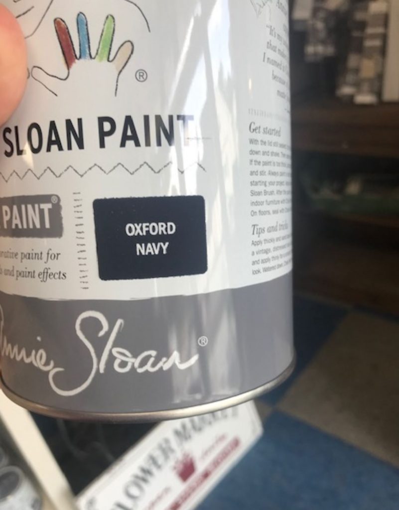 Oxford Navy Chalk Paint® by Annie Sloan | The Purple Painted Lady